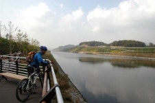 [자전거 국토 대장정] <16>아라 자전거길 서울 강서구 아라한강갑문~인천 서구 아라서해갑문