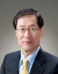신임 대검 차장 김진태 임명
