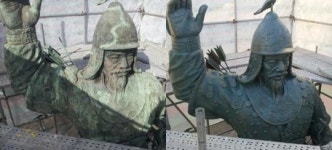 정발 장군 동상 35년 만에 대수술