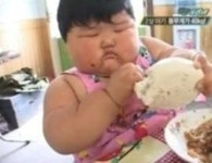 40kg 2살 아이 "4.1kg서 1년만에…", "대륙의 흔한 2살?","슈퍼베이비"