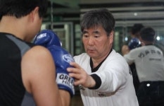 [만나봅시다] 부산 복싱계 산증인 김인겸 동부종합권투체육관 관장