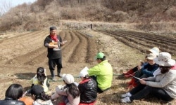 [함께 살다-대안적 삶을 꿈꾸다] ② 노래로 자라는 텃밭