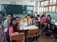 초등생 친구끼리 ~님 교실엔 언어폭력 없어요