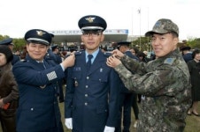 군대가 좋아 예비역 중위, 하사로 재입대