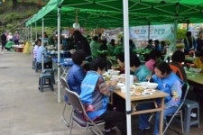 [포토뉴스] 법성사 경로 위안잔치