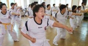 [포토뉴스] 얍! 실버태권도단 시범