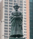 송상현 공 동상 36년 만의 재단장