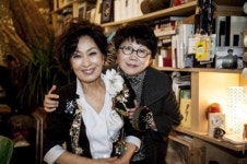 배우 김혜자, 디자이너 이광희와 함께한 화보촬영 공개