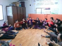 [포토뉴스] 경로당 방문 건강체조 강좌