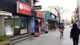 [시민기자 광장] 다국적 학생이 바꾼 다문화 거리 김해 로데오 거리가 달라졌어요