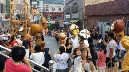 [포토뉴스] 거리 인형극 공연
