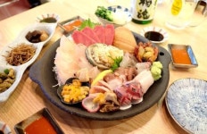 [식사·안주 모두 좋은 맛집] 낮 밥상에 즐겁고, 밤 술상에 감동받고