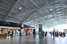 계륵 된 김해공항 면세점 누가 가져갈까