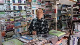 보수동 책방골목 지킴이 김여만 씨 희귀 서적 알아보는 눈만큼은 내가 최고