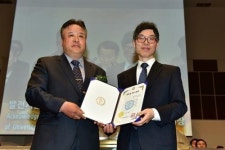 (주)천우테크 김상진 대표, 고신대 발전기금 2천만 원 전달