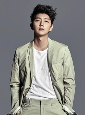 이준기, 소속사 나무엑터스와 계약 연장 