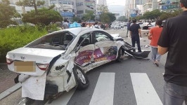 [2보]해운대문화회관 사거리서 6중 추돌…최소 3명 사망