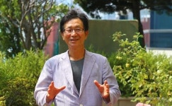 부산국제매직페스티벌 강열우 집행위원장 마술은 마술 전용극장에서 보는 게 제맛