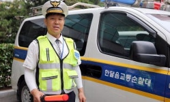 천안동남경찰서 후생복지위원회(대표:김대홍) | [창간 70주년 당신을 응원합니다] '한달음 순찰대' 김대홍 경위