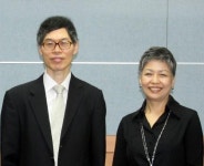 독수리기독학교 단혜향 교장, 고신대학교에 발전기금 5백만 원 전달