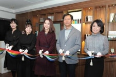 맥스클리닉, 맥스클리닉 스파 바이 미르테 오픈