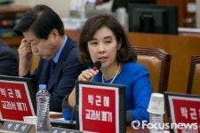 민주당 반기문 총장, 소설 꺼삐딴 리 기회주의자 이인국과 오버랩