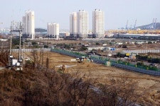 부산신항 훈풍 진해 웅동 2동이 뜬다