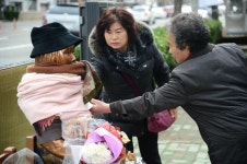 외교전 치닫는 부산 소녀상 끝까지 지킬 겁니다