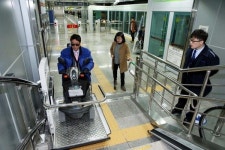 동해선 환승로(도시철도 벡스코역 지하 통로) 휠체어 리프트 무용지물
