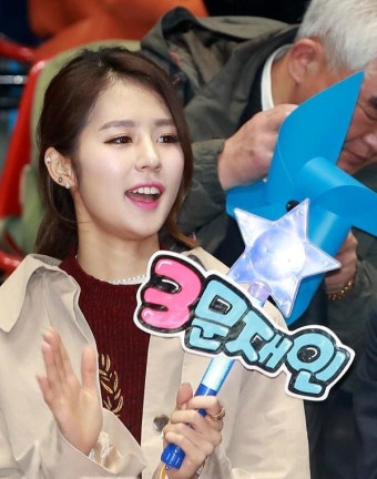 더불어민주당 경선에 나타난 박기량, 알고보니 문재인 지지하는 '더문캠'