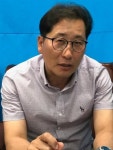 이봉철 원양산업노조 위원장 선원 임금 높이고 사회 단절 개선을