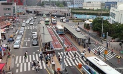 살벌한 덕천역 환승센터 그대로 두나