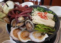 [해물탕· 찜 전문점 윤서방] 生生하게 뽑아낸 천연의 맛 맑은 해물탕