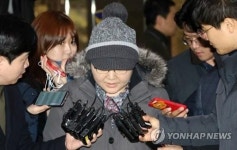 이대목동병원 주치의, 2시간 만에 귀가…건강문제 호소