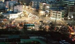 경복궁역 도로 상수도관 누수...출근길 불편