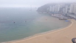 송도해수욕장 앞바다 15일 비 오자 또 흙탕물 서구청, 뒤늦은 원인 조사