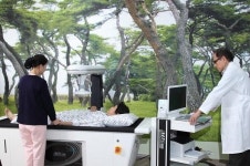 [감로수요양병원] 백양산 맑은 공기… 최첨단 의료기기로 암 재활 치료