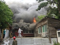 부산 영도구 혜원사 불…2시간 만에 화재 진화·인명피해 없어