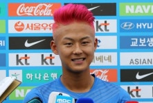 베트남전 멀티골 이승우, 과거 빨간머리로 염색한 사연 감동