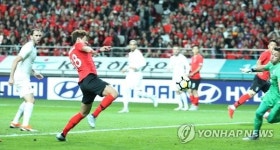 [한국 0-0 우루과이] 전반종료, 피파랭킹 5위에 선전…카바니 축구장서 지웠다