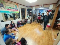 북구 만덕2동 백양음악봉사단, 경로당에서 신나는 문화공연 펼쳐