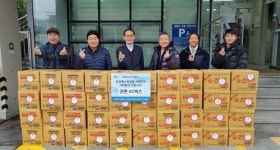 해운대구서핑협회, 송정동 주민센터에 라면 40박스 기탁