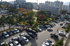 양산시청 본관 주차장 유료화 추진