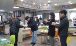 황금돼지띠 아기 탄생을 축하합니다