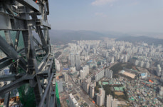 말 많고 탈 많았던 101층 해운대 ‘엘시티’ 골조공사 마무리