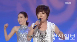 가요무대 김연자 아모르파티 열창… 결혼 30년 만에 아이 없이 이혼한 이유