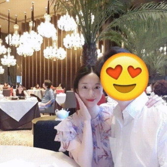 이정현 근황, 3살 연하 정형외과 의사인 남편 얼굴은 스티커 처리