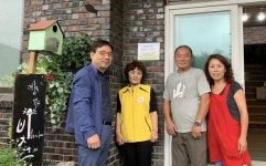 북구 만덕1동, 우리장 식당에 나눔가게(27호점) 현판 전달