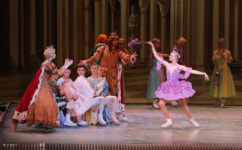 [포토뉴스] 상트 페테르부르크 국립아이스발레단의 ‘잠자는 숲속의 공주’ 내한공연