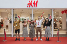 H&M, 창원 시티세븐몰점 그랜드 오픈